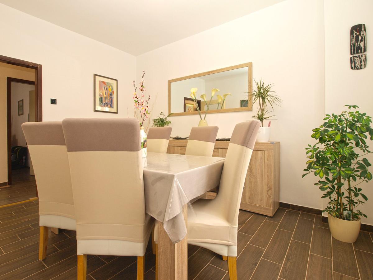 Apartment Luciano 1540 Pula Zewnętrze zdjęcie